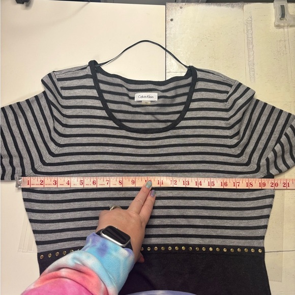 Calvin Klein Gray Black Striped Jersey  Dress Size Large New Knee Length - Picture 4 of 7